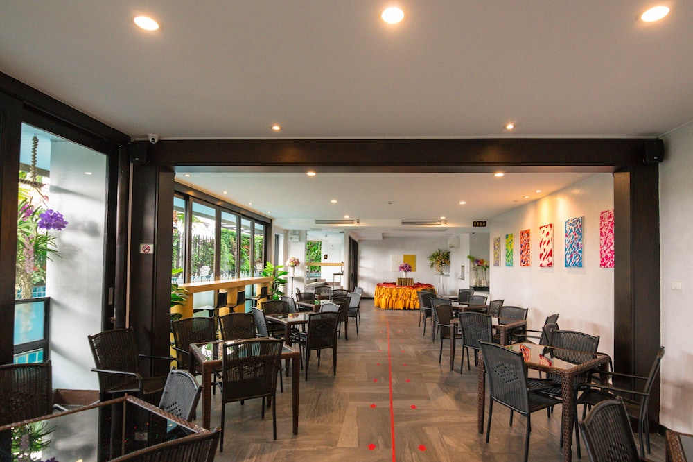 lani chiang mai hotel