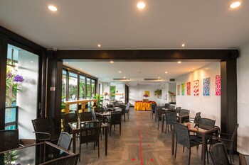 lani chiang mai hotel