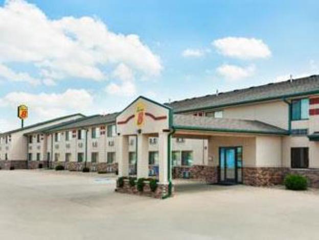 super 8 by wyndham st james