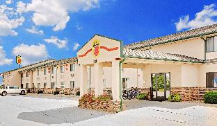 Super 8 By Wyndham St. James,Mankato>>Madelia,2 star