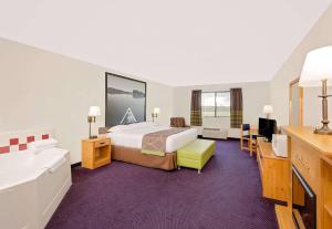 super 8 by wyndham st james