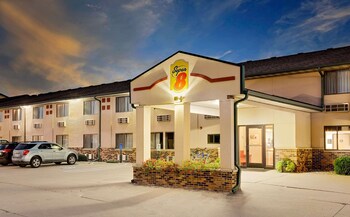 super 8 by wyndham st james