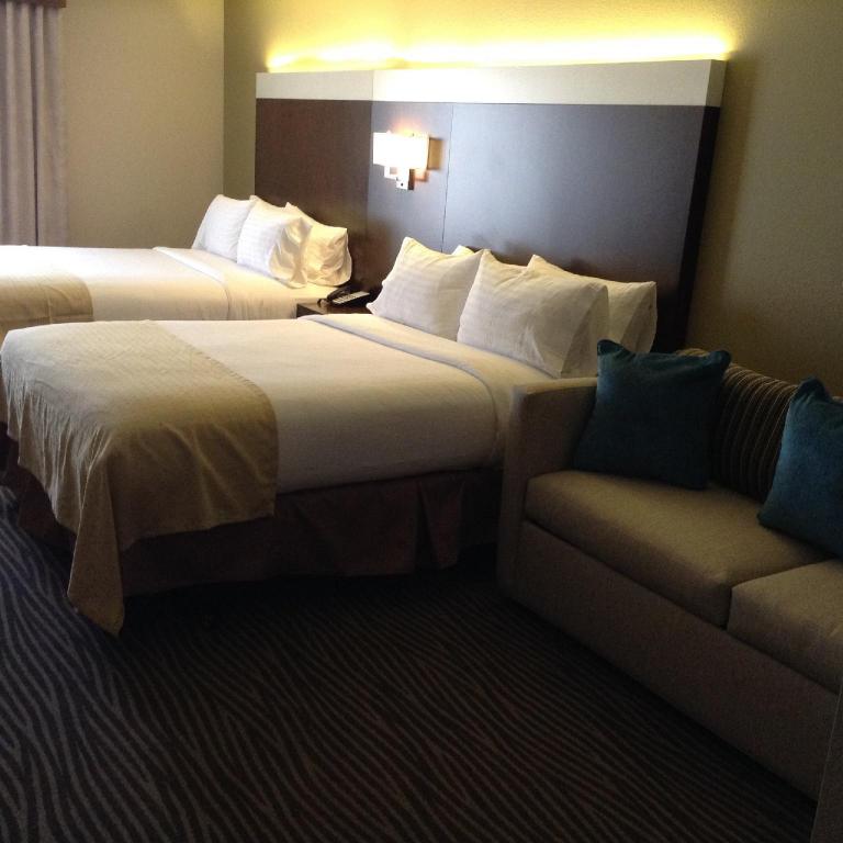 holiday inn el paso airport by ihg
