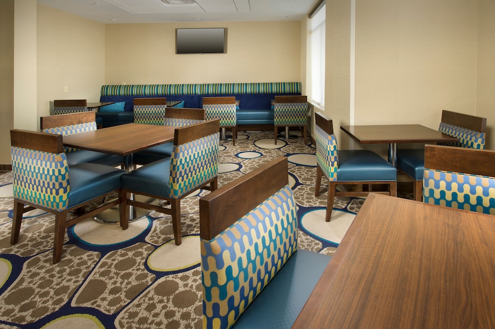 holiday inn el paso airport by ihg