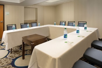 holiday inn el paso airport by ihg