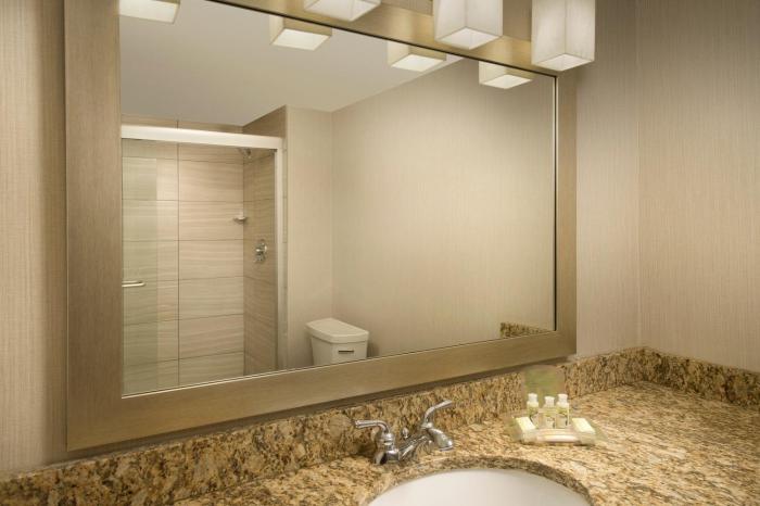 holiday inn el paso airport by ihg