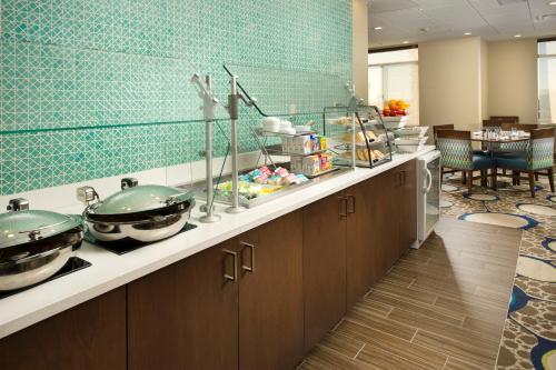 holiday inn el paso airport by ihg