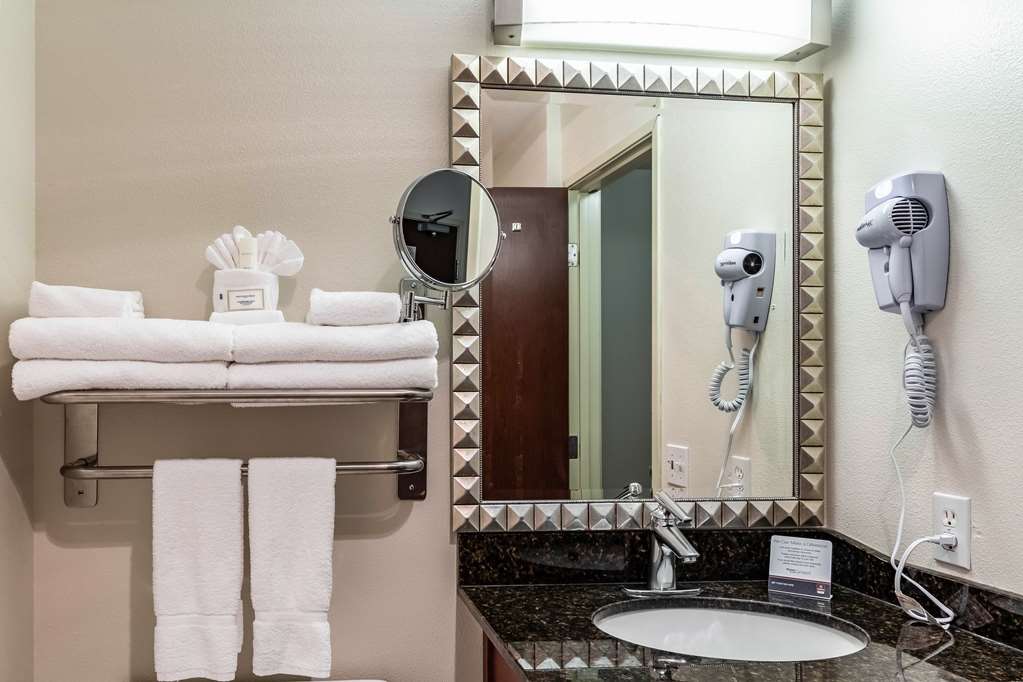 clarion hotel portland airport