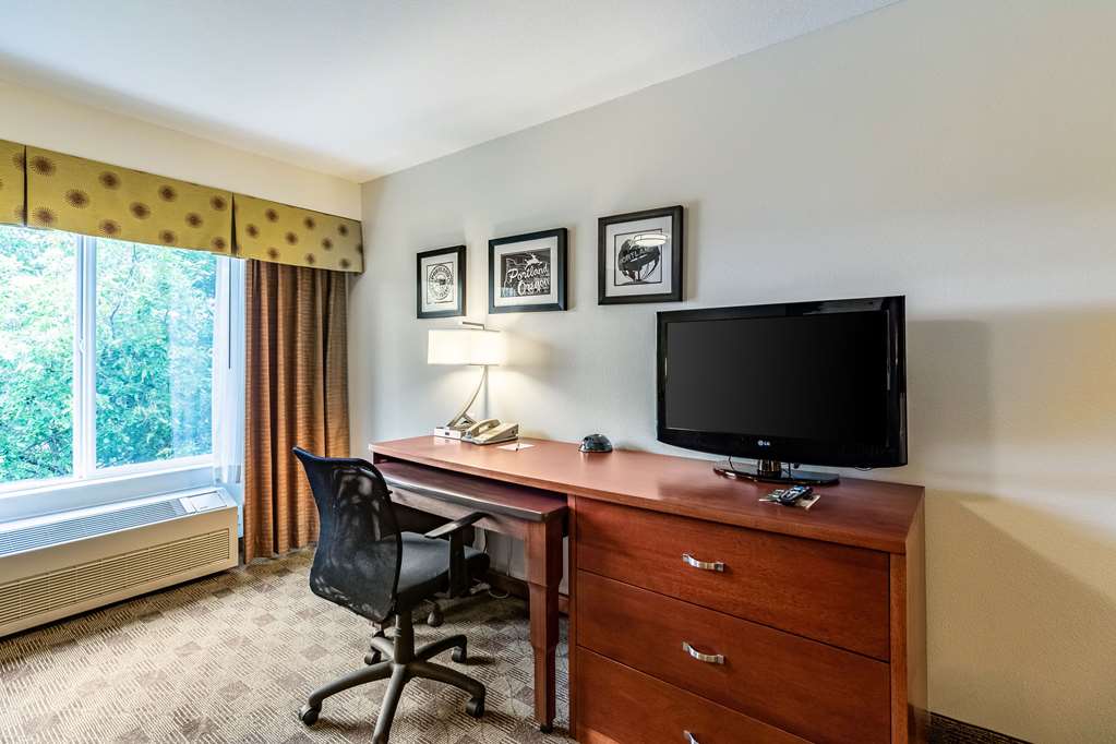 clarion hotel portland airport