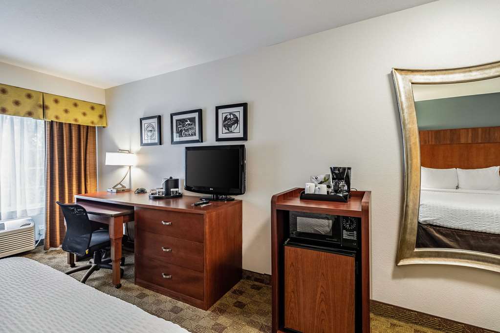 clarion hotel portland airport