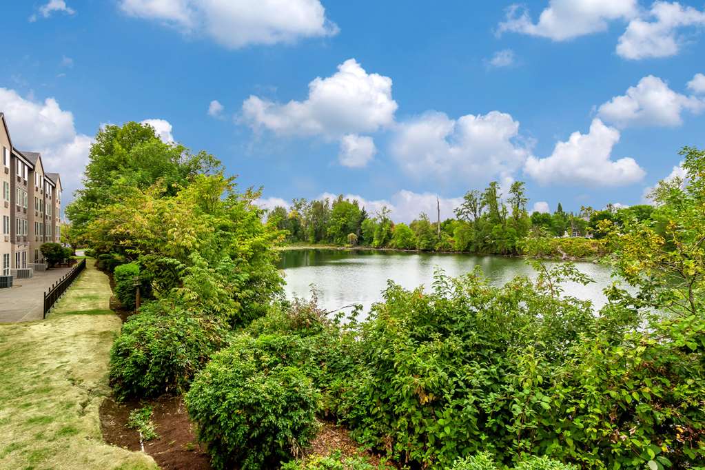 clarion hotel portland airport