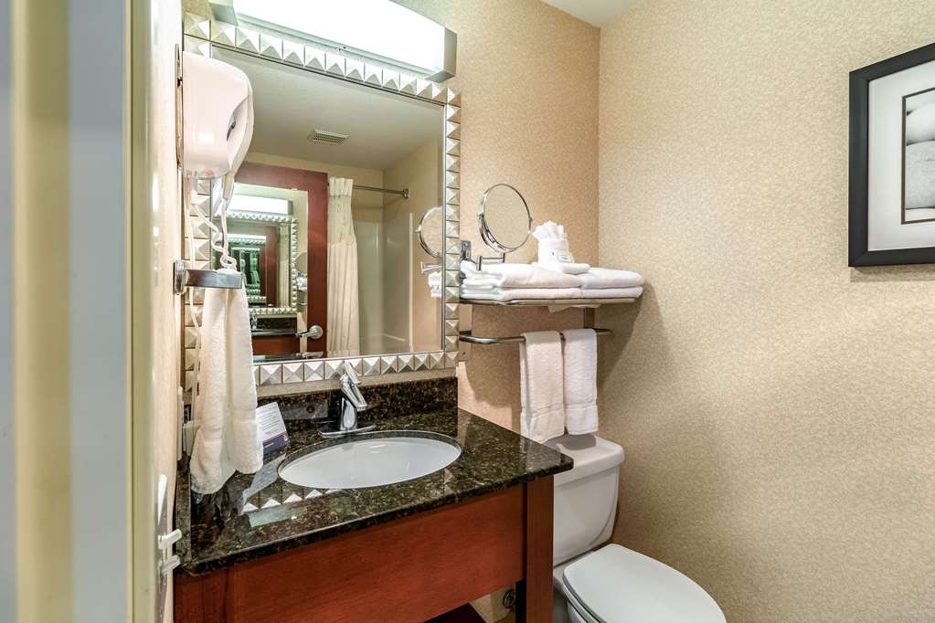 clarion hotel portland airport