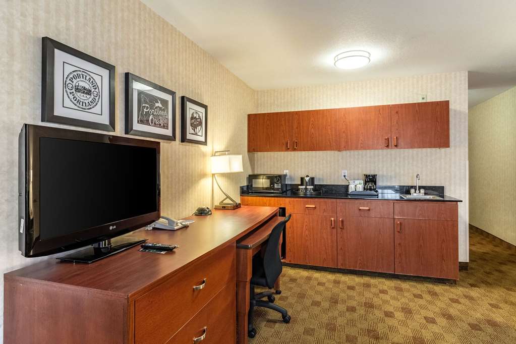 clarion hotel portland airport
