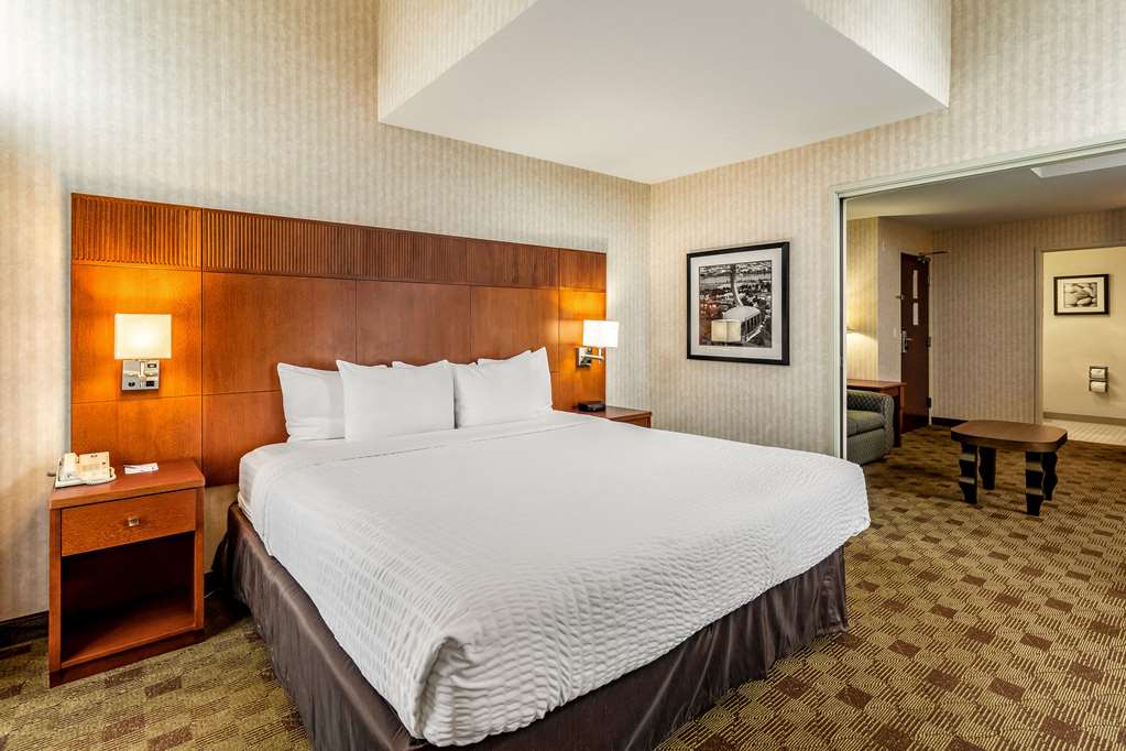 clarion hotel portland airport