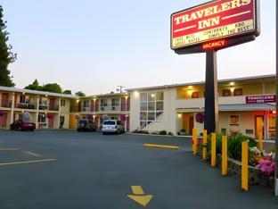 travelers inn eugene university