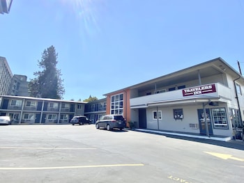 travelers inn eugene university