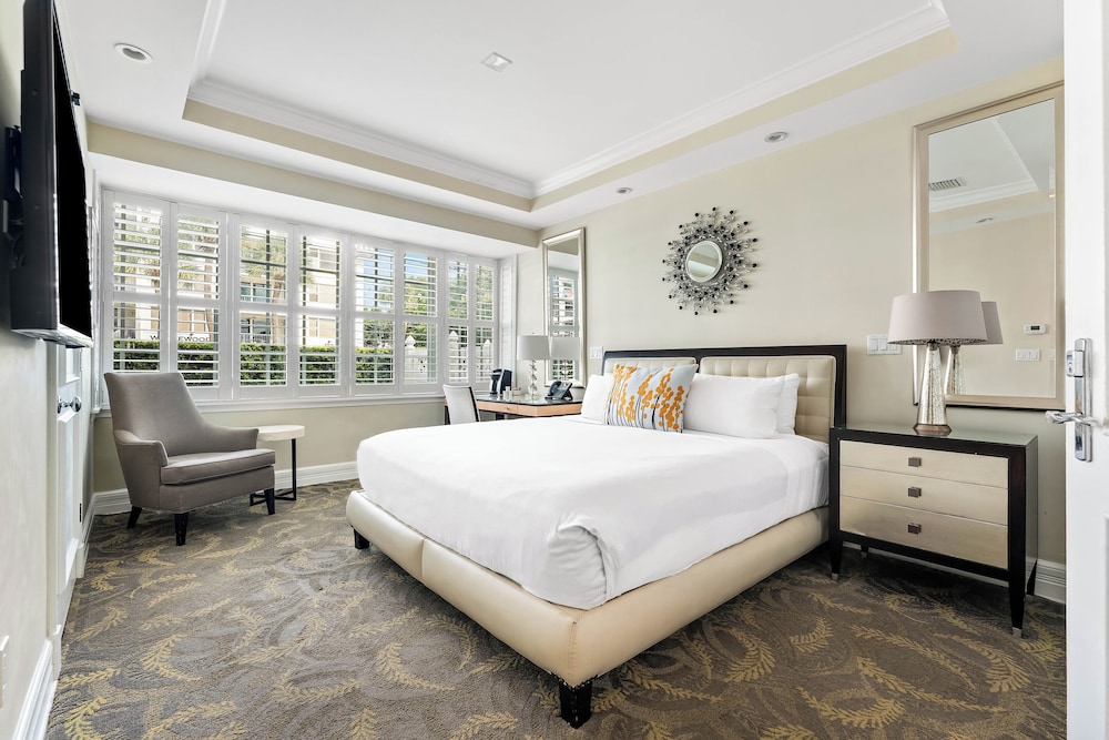 the pillars hotel and club