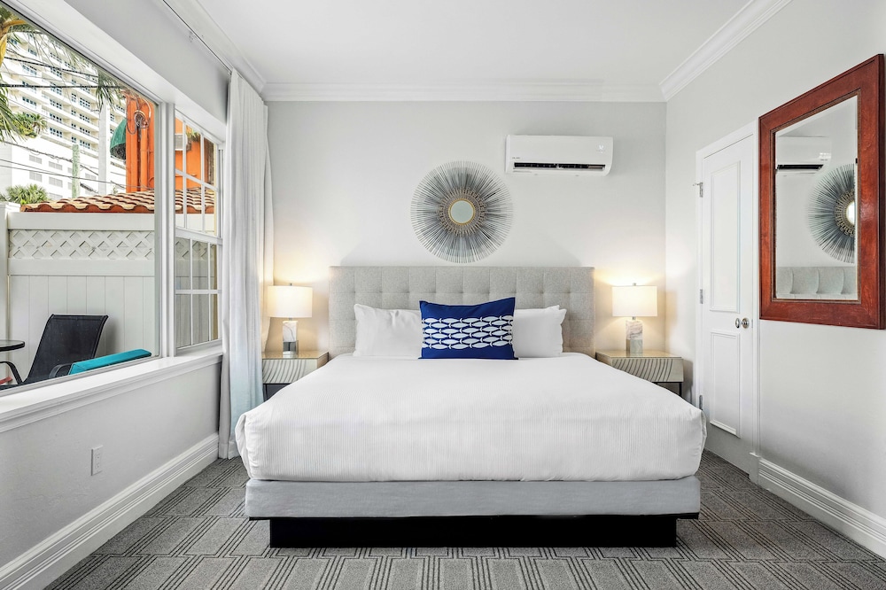 the pillars hotel and club