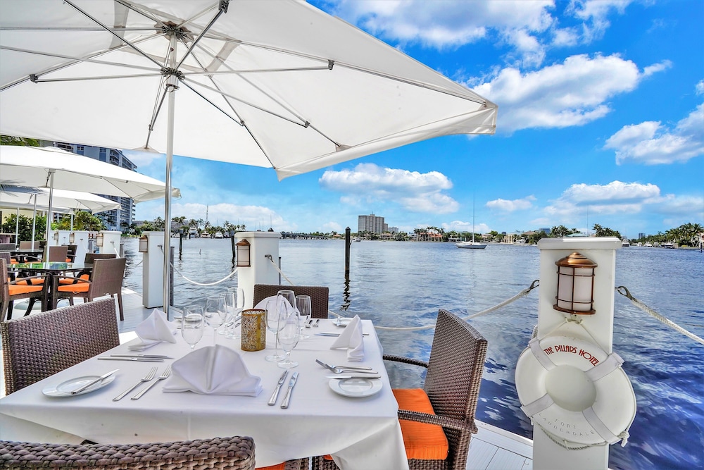 the pillars hotel and club