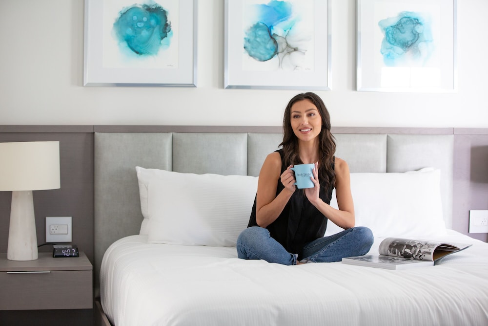 the pillars hotel and club