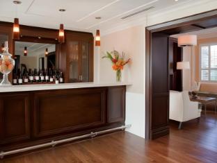 the pillars hotel and club