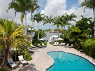 the pillars hotel and club