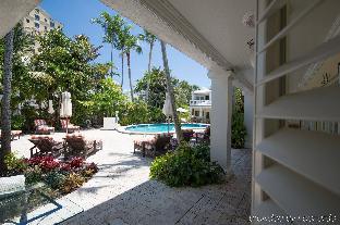 the pillars hotel and club