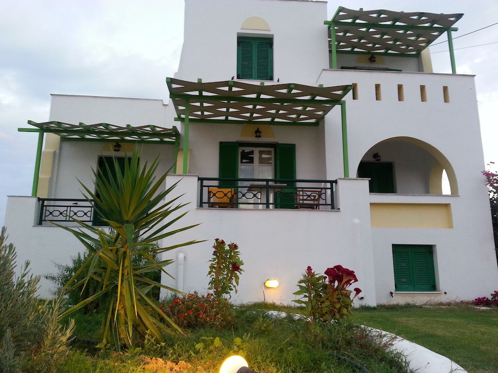 villa veranda