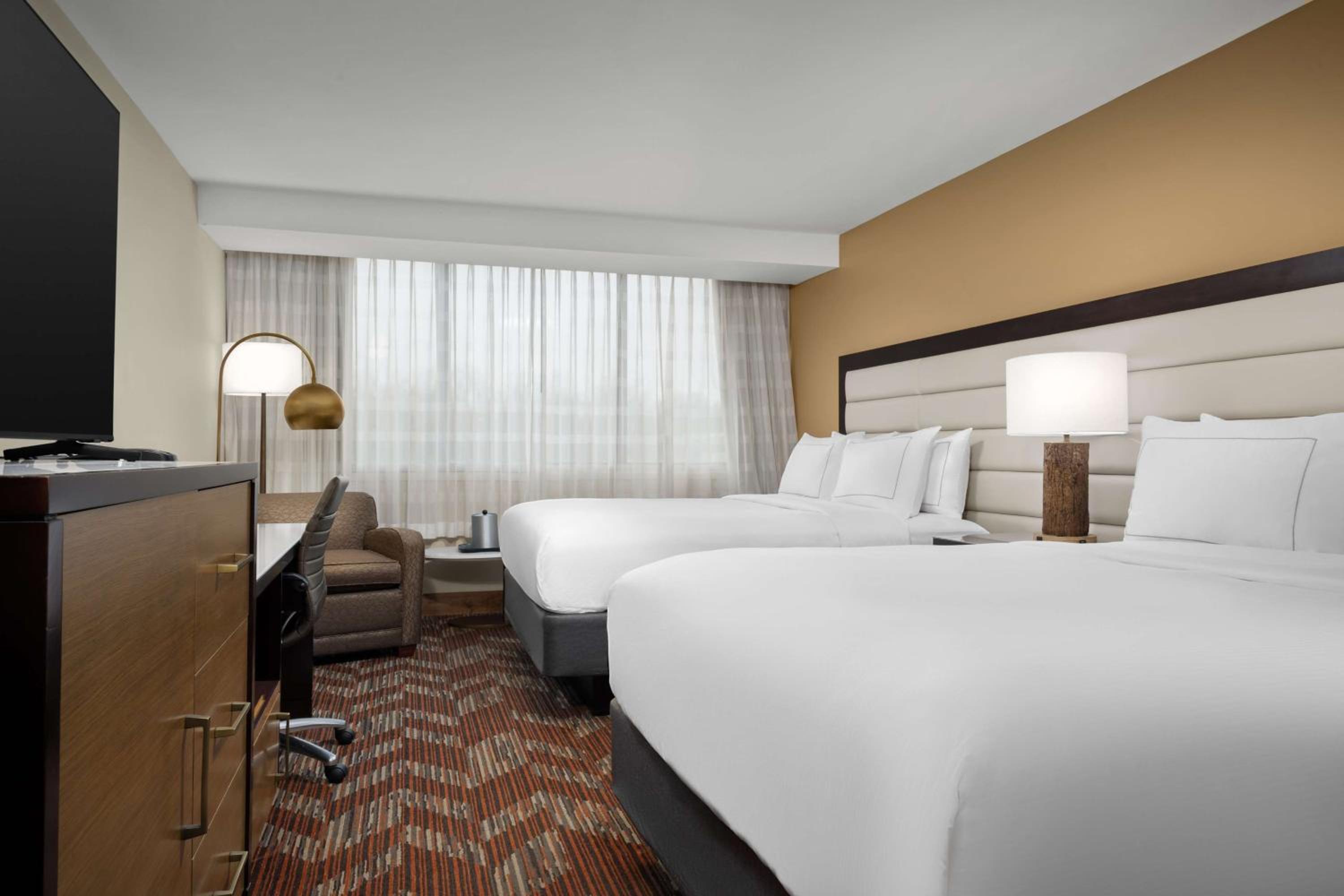 doubletree by hilton greensboro airport