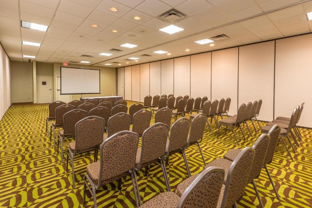 doubletree by hilton greensboro airport