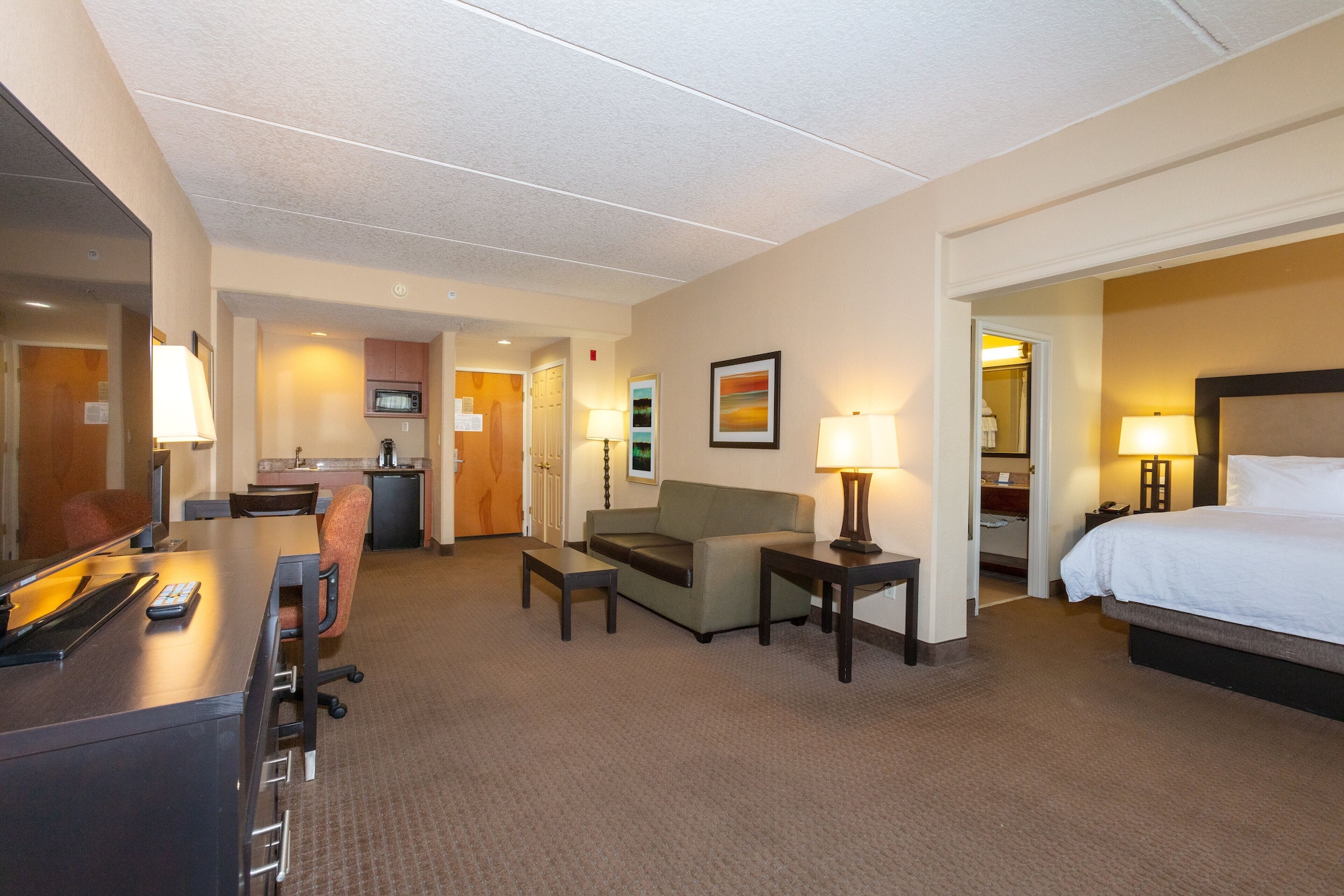 holiday inn express and suites jacksonville airport by ihg