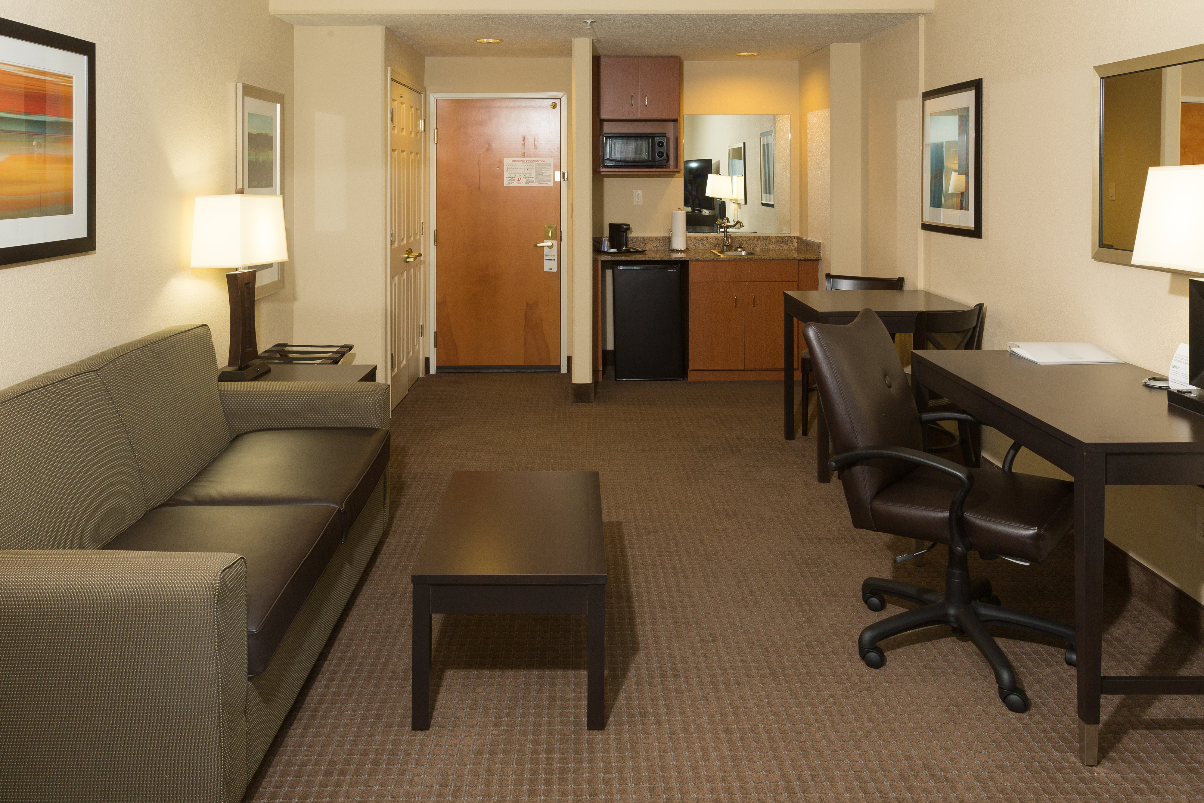 holiday inn express and suites jacksonville airport by ihg