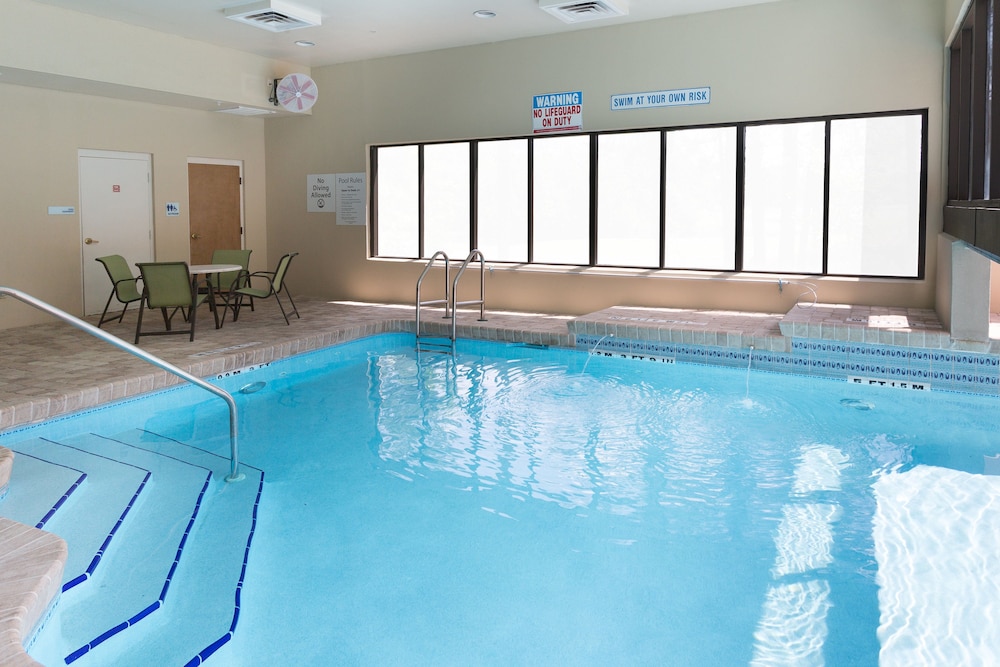 holiday inn express and suites jacksonville airport by ihg