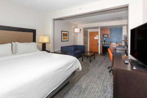 holiday inn express and suites jacksonville airport by ihg