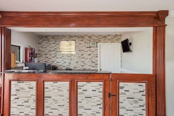 Econo Lodge Lake Charles University Area,Louisiana>>Lake Charles,2 star