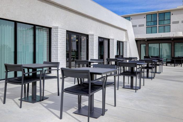 doubletree by hilton palmdale ca
