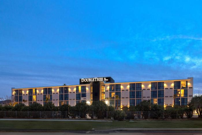 doubletree by hilton palmdale ca