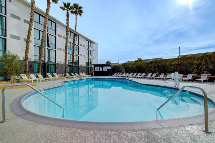 doubletree by hilton palmdale ca