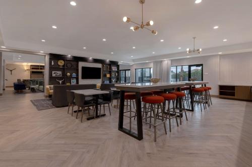 doubletree by hilton palmdale ca