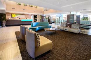 holiday inn and suites scottsdale north airpark