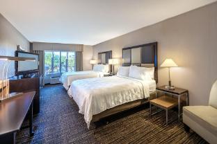 holiday inn and suites scottsdale north airpark