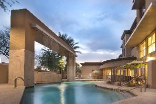 holiday inn and suites scottsdale north airpark