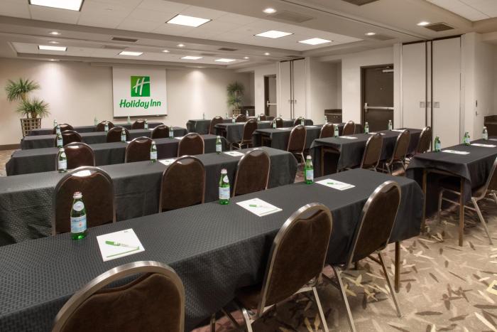 holiday inn and suites scottsdale north airpark