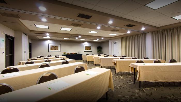 holiday inn and suites scottsdale north airpark