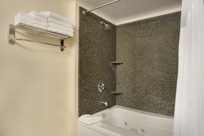 holiday inn and suites scottsdale north airpark