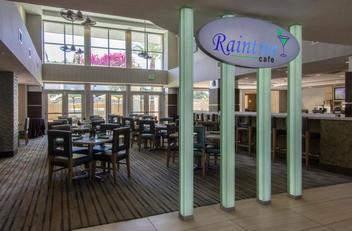 holiday inn and suites scottsdale north airpark