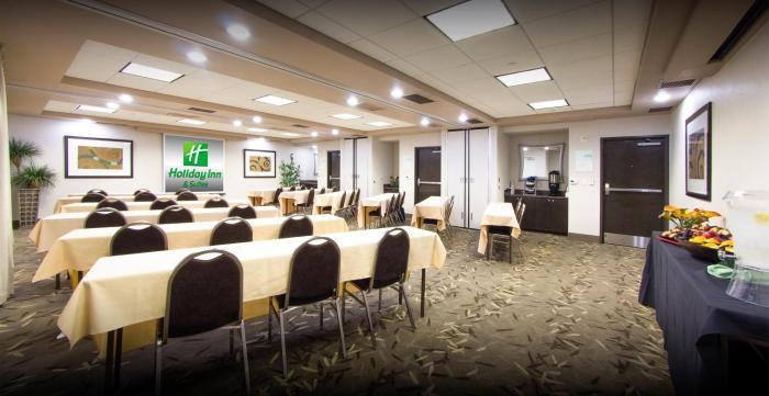 holiday inn and suites scottsdale north airpark