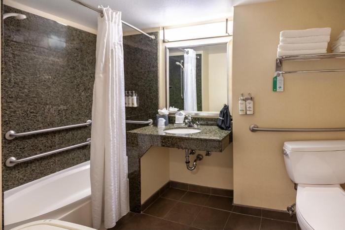 holiday inn and suites scottsdale north airpark