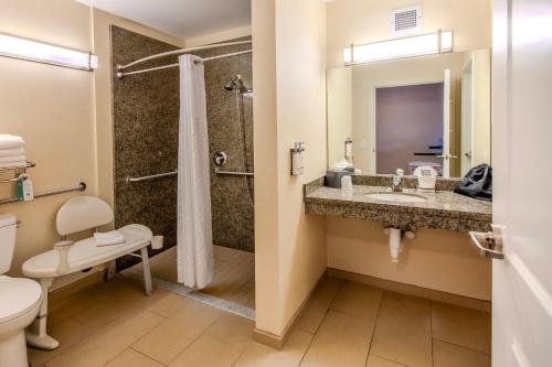 holiday inn and suites scottsdale north airpark