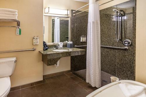 holiday inn and suites scottsdale north airpark